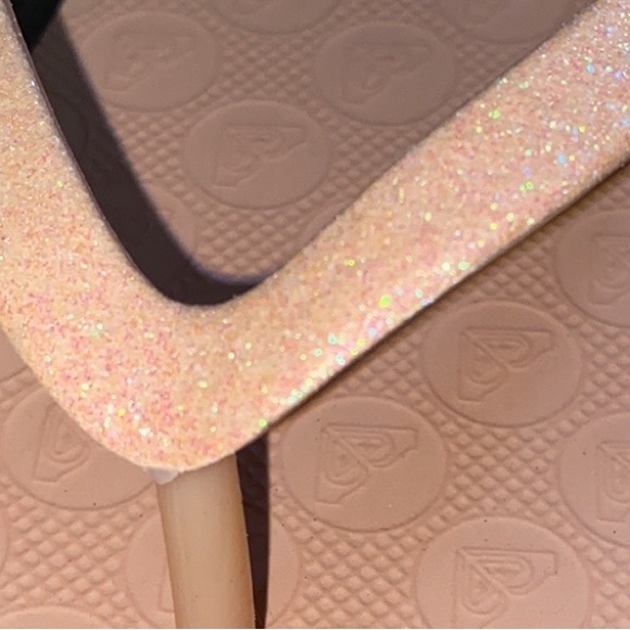 1 LEFT - NEW Roxy glitter flip flops/things/sandals - Picture 11 of 11